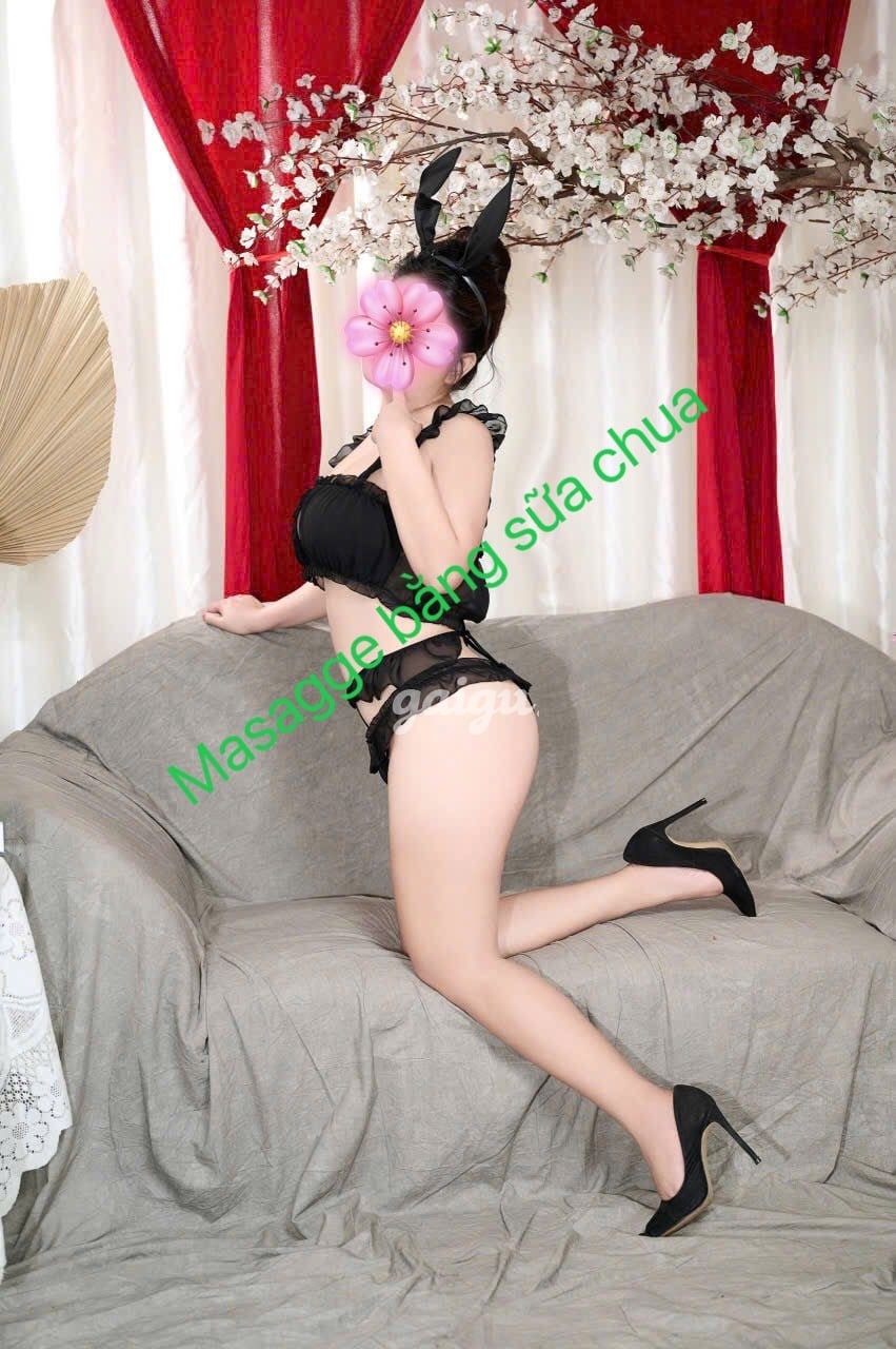 Mỹ Nguyệt,GƯƠNG MẶT XINH XẮN - BODY MŨM MỈM - TÌNH CẢM NHƯ NGƯỜI YÊU 第4张