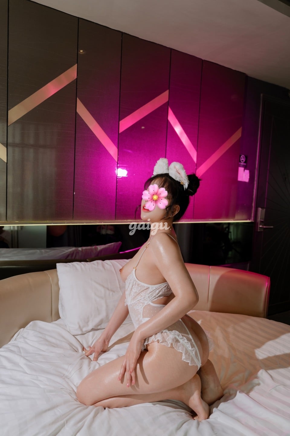HOÀNG KIM - NGON XINH DÂM ĐÃNG CHIỀU KHÁCH 第5张