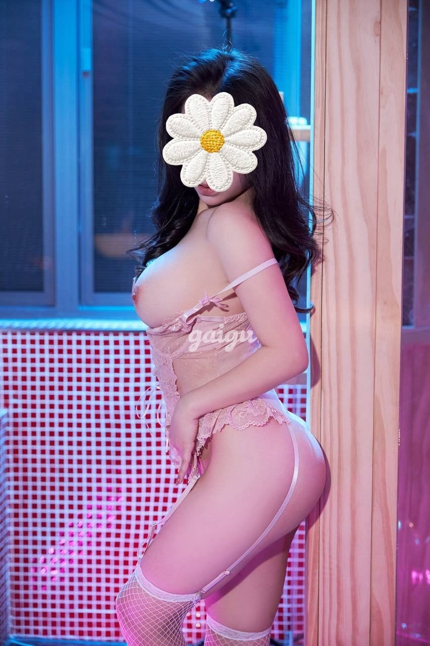 ✨ CANDY HUYỀN ✨ Dâm Ngọt Hơn Kẹo - Làm Tình Phê Sung Sướng 第2张