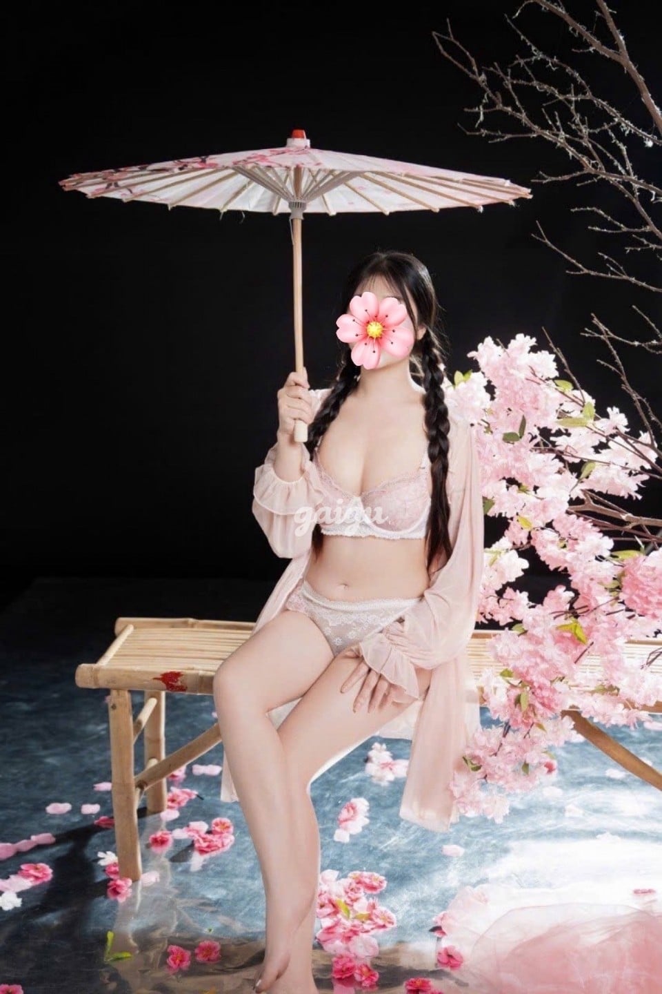 2K5❤️HUYỀN DIỆU❤️- GÁI MỚI LỚN,XINH,NON XANH TƯƠI MƠN MỞN 第3张