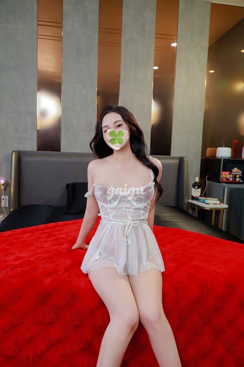 Thu Hiền- Em Hàng Ngon Thơm, Nhẹ Nhàng Hấp Dẫn!!