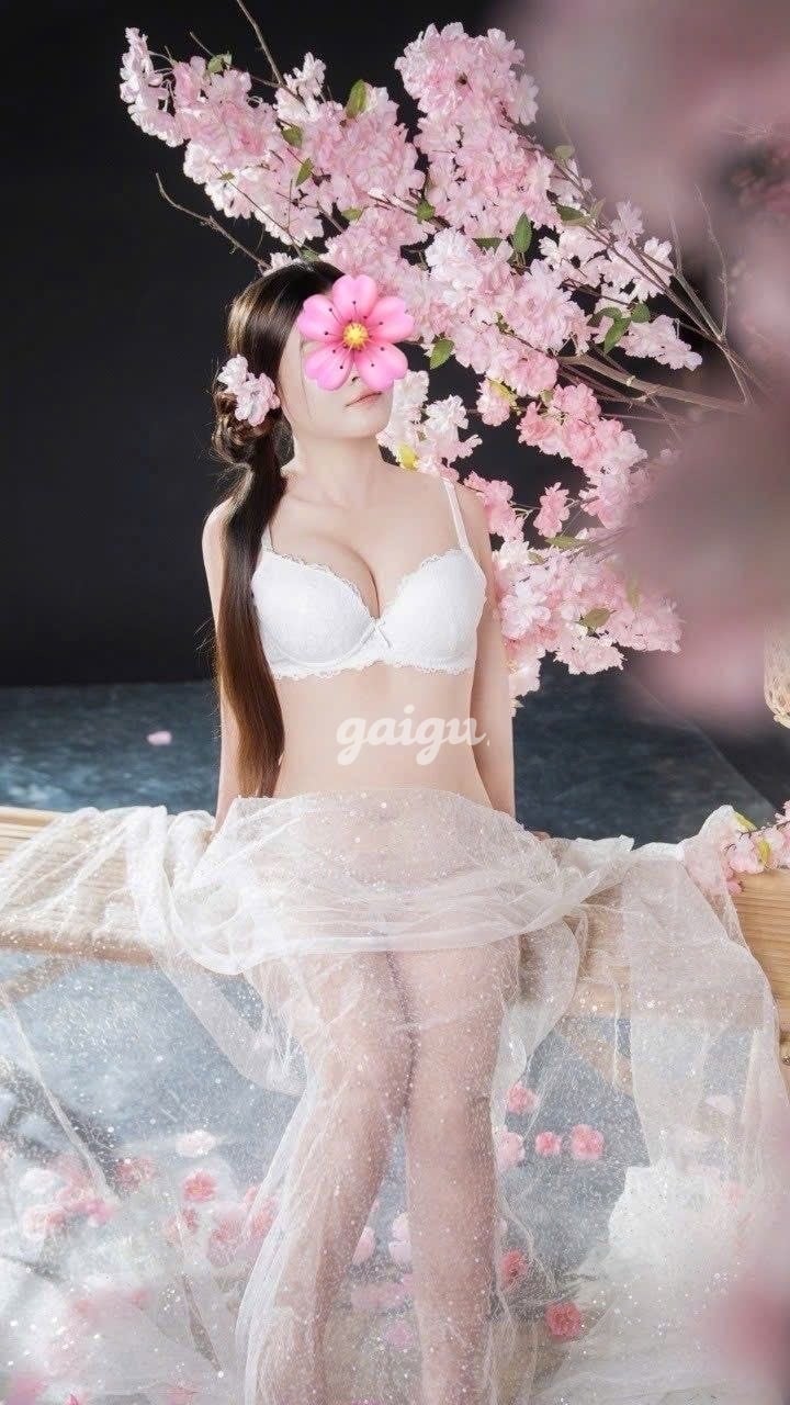 SU SU - Body Gợi Cảm,Quyến Rũ,Kỹ Năng Điêu Luyện 第2张