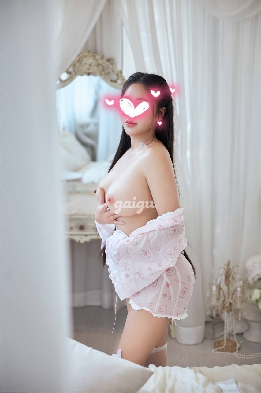NGỌC ÁNH -  EM GÁI 2K3 SIÊU PHẨM VÚ TO MẶT XINH DÂM ĐÃNG 第5张