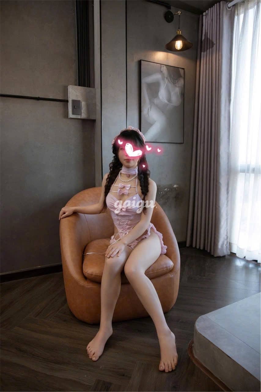 NGỌC VY - EM GÁI LOLI 2K6 BÍM NON TƠ LẦN ĐẦU LÊN SÓNG 第4张