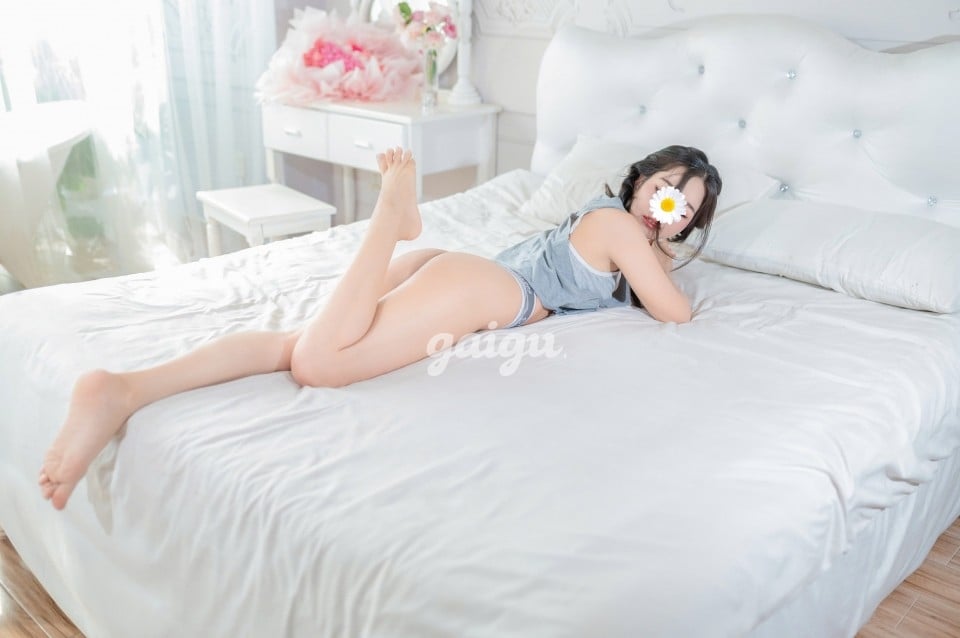 MINH PHƯƠNG - NGOAN HIỀN CHIÈU KHÁCH - KÈN SÁO ĐIÊU LUYỆN - ĐIỆN NƯỚC LÊNG LÃNG 第5张