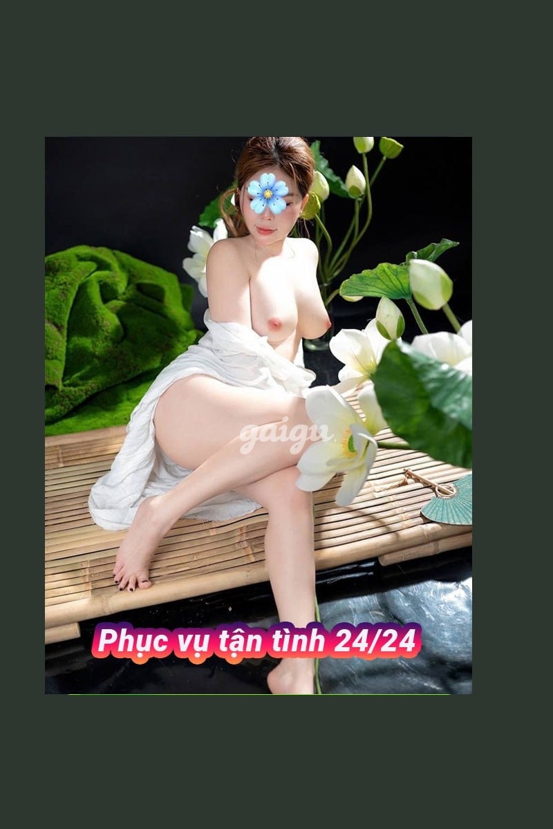 Quỳnh Anh ❤️ Trẻ Trung Năng động - Ngon Ngọt - Chiều Khách