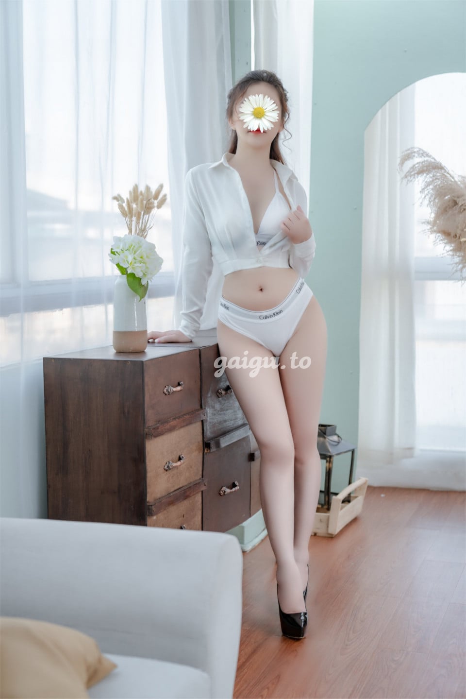 Vân Anh - Da Trắng , Dáng đẹp , Mặt Xinh Dâm 第5张