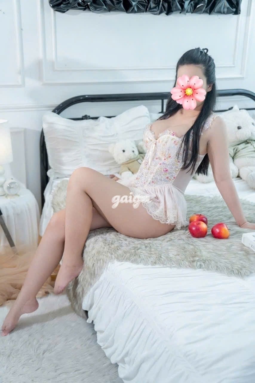 ✨DY DY✨- BODY TUỔI TEEN _CHỈ CẦN ANH CÓ TIỀN SEX ĐỂ E LO 第3张